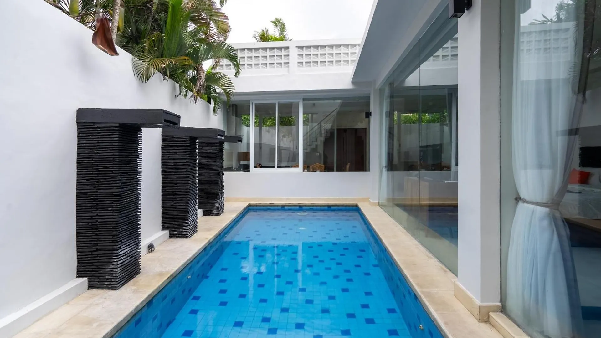Bali Road House Villa Seminyak