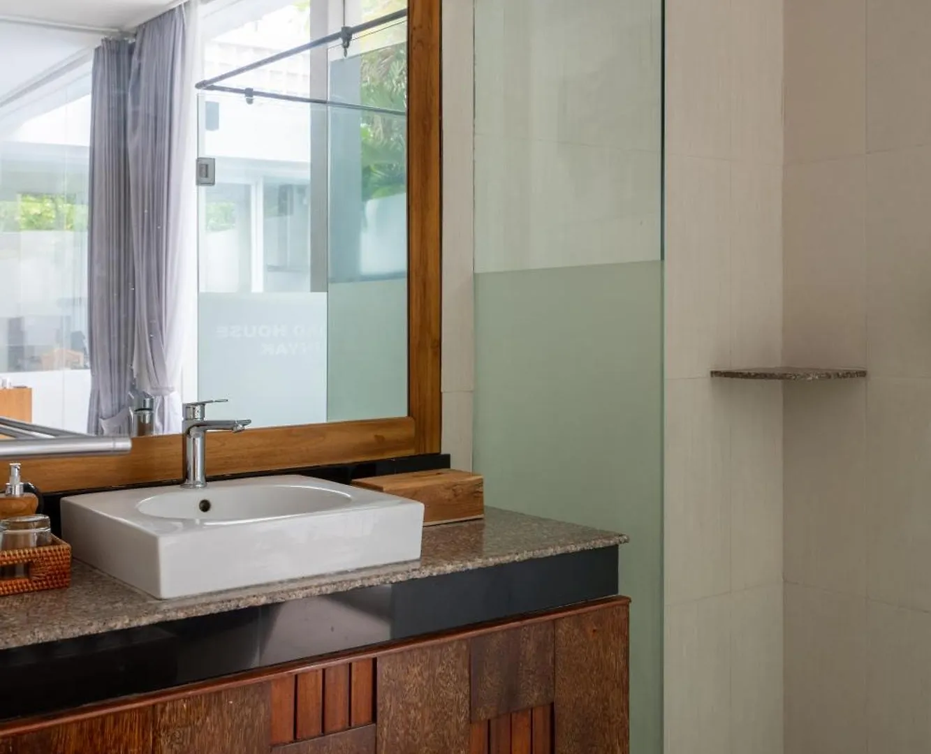 Bali Road House Villa Seminyak  Seminyak (Bali)