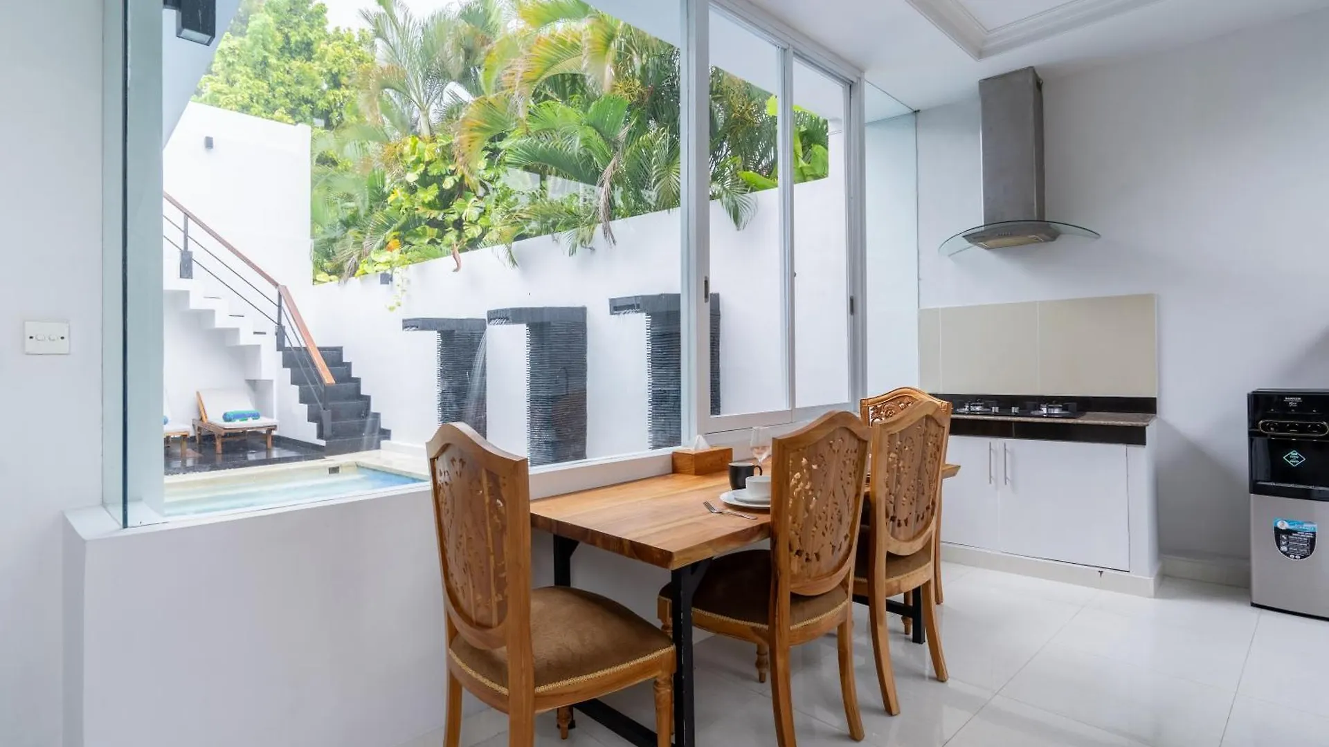 Bali Road House Villa Seminyak