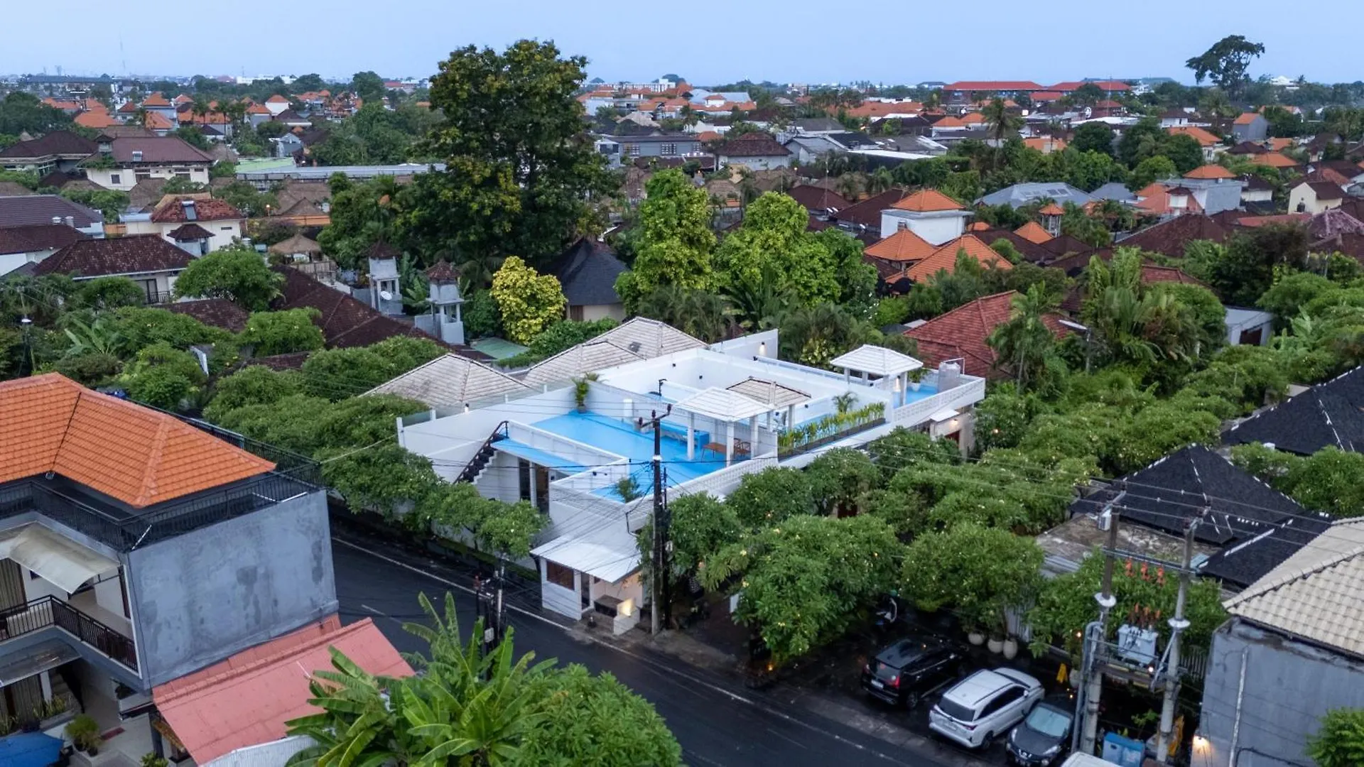 Bali Road House Villa Seminyak  Seminyak (Bali)